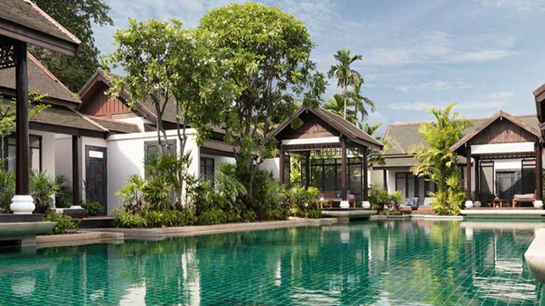 Deluxe Pool Access Room